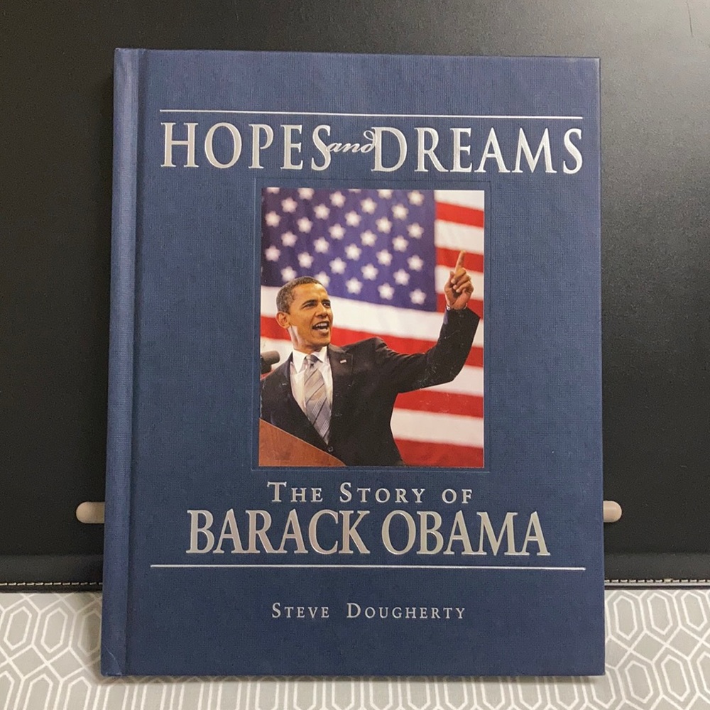3/$35 Barack Obama book ✊🏾